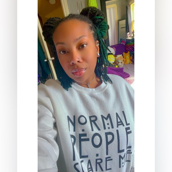 Other - About Lauren 🧡